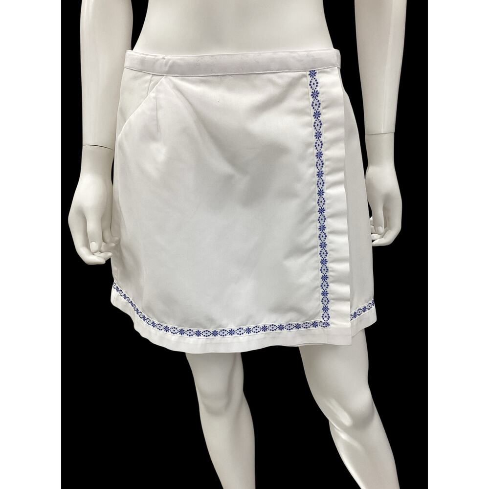 Vintage June Marks Tennis Skirt Women’s Size S Wrap Style Embroidered White Cute
